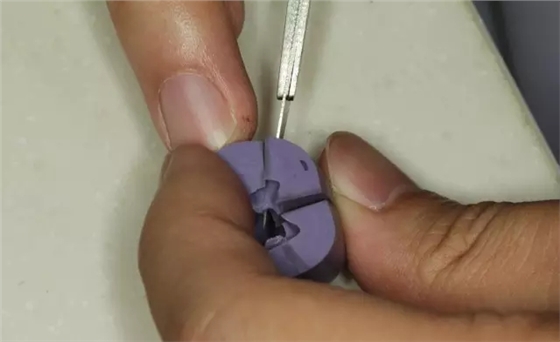 硅橡膠導(dǎo)板&mdash;&mdash;牙體預(yù)備步驟詳解