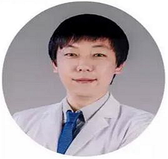 種植釘多維運(yùn)用矯正高角反頜及開頜&mdash;對(duì)羅晨醫(yī)生專訪及病例展示（上）羅晨