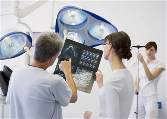 病例賞析 | 上頜竇外提升長期成骨觀察 病例賞析 | 上頜竇外提升長期成骨觀察