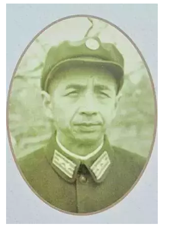 齒界鴻才—記中國(guó)百歲口腔醫(yī)師丁鴻才教授 齒界鴻才—記中國(guó)百歲口腔醫(yī)師丁鴻才教授