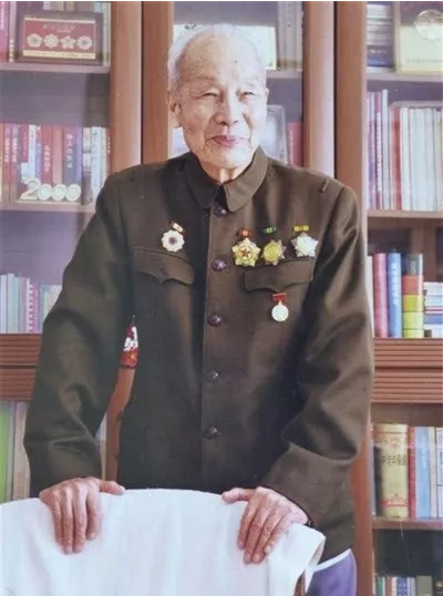 記第四軍醫(yī)大學(xué)最長(zhǎng)壽老校長(zhǎng)——涂通今的輝煌往事 記第四軍醫(yī)大學(xué)最長(zhǎng)壽老校長(zhǎng)——涂通今的輝煌往事