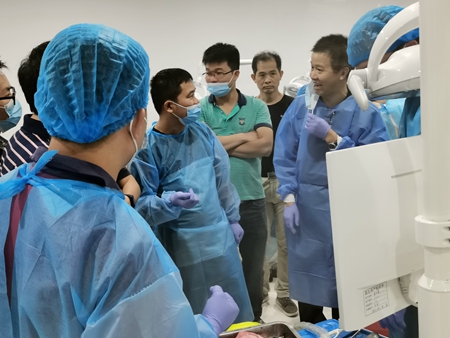 張東星老師南寧站微創(chuàng)拔牙實操課 宇森電動馬達助力