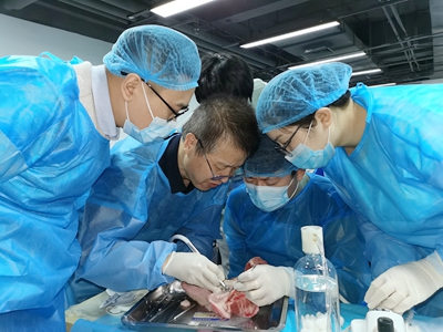 張東星老師上海微創(chuàng)拔牙實(shí)操風(fēng)采 張東星老師上海微創(chuàng)拔牙實(shí)操風(fēng)采