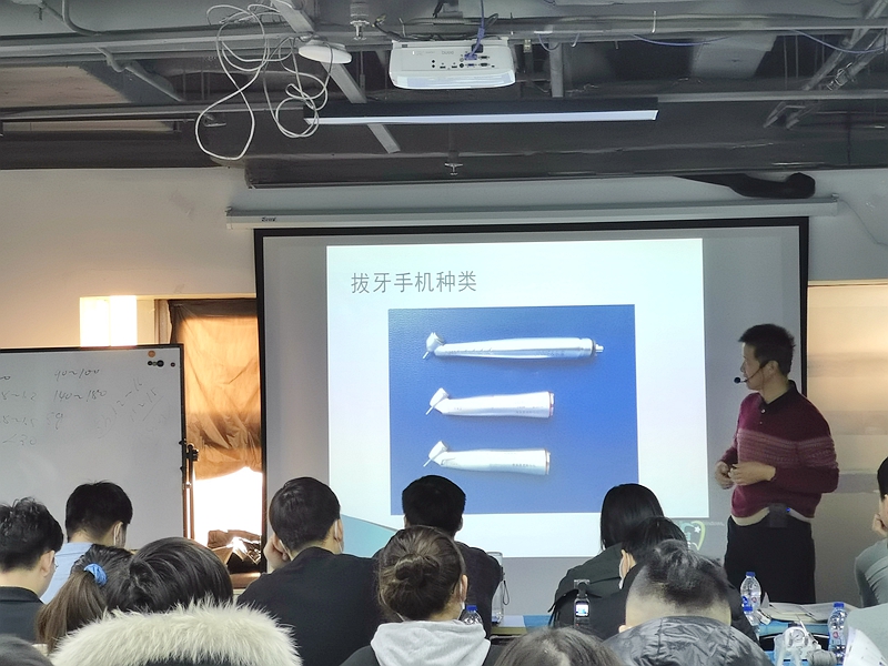 張東星老師上海微創(chuàng)拔牙實(shí)操風(fēng)采 張東星老師上海微創(chuàng)拔牙實(shí)操風(fēng)采