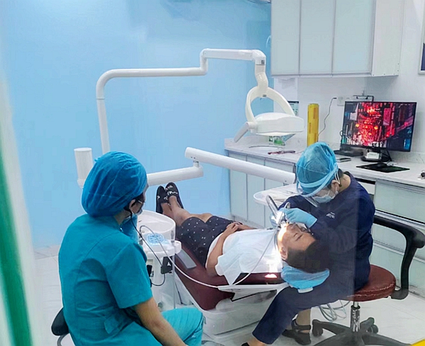 詮釋了如何緩解四手操作的.jpg 詮釋了如何緩解四手操作的.jpg